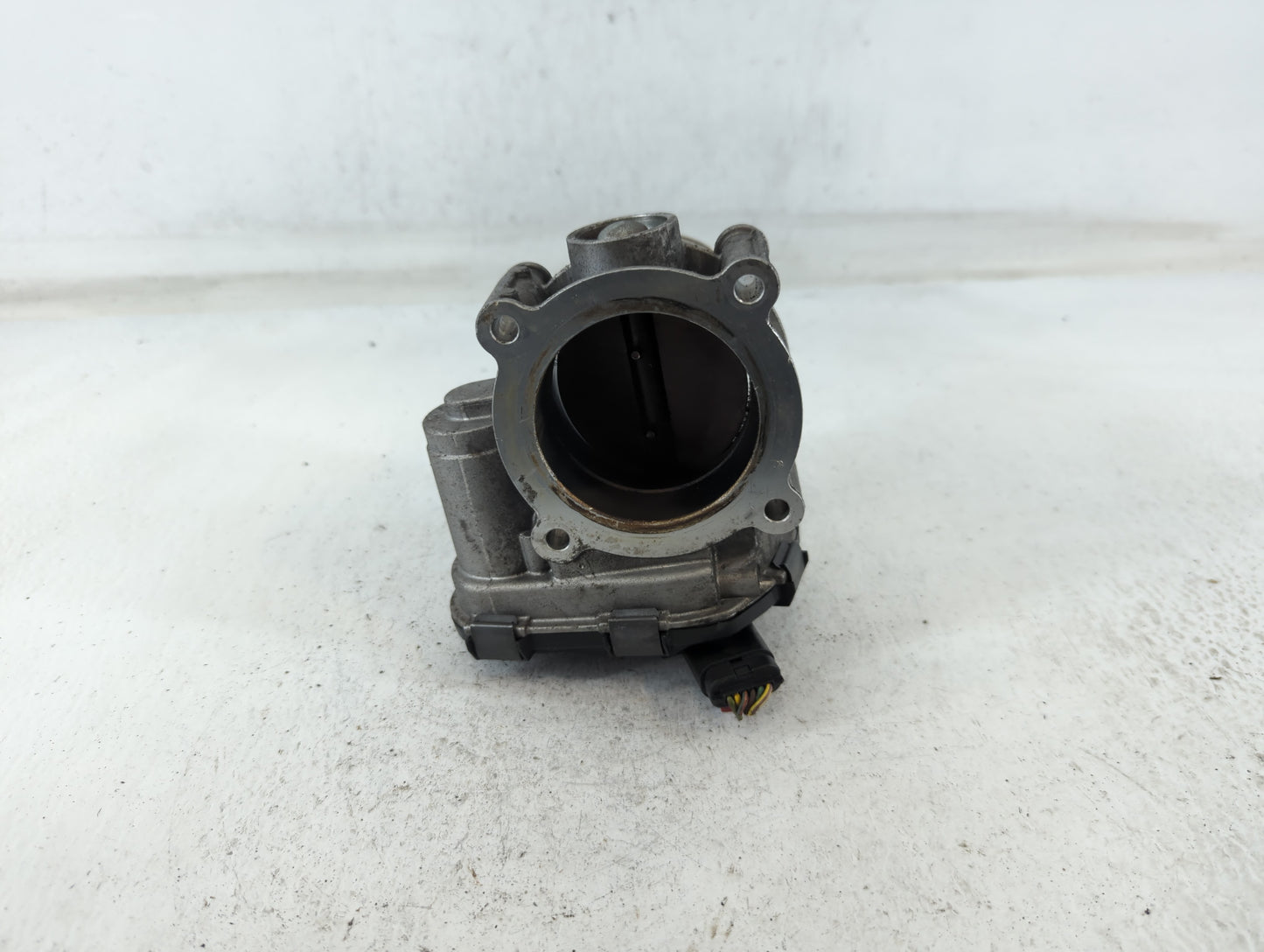 2015-2017 Ford F-150 Throttle Body P/N:GB8E 9F991 BC 17008 323899 Fits Fits 2015 2016 2017 2018 2019 2020 OEM Used Auto Parts - Oemusedautoparts1.com