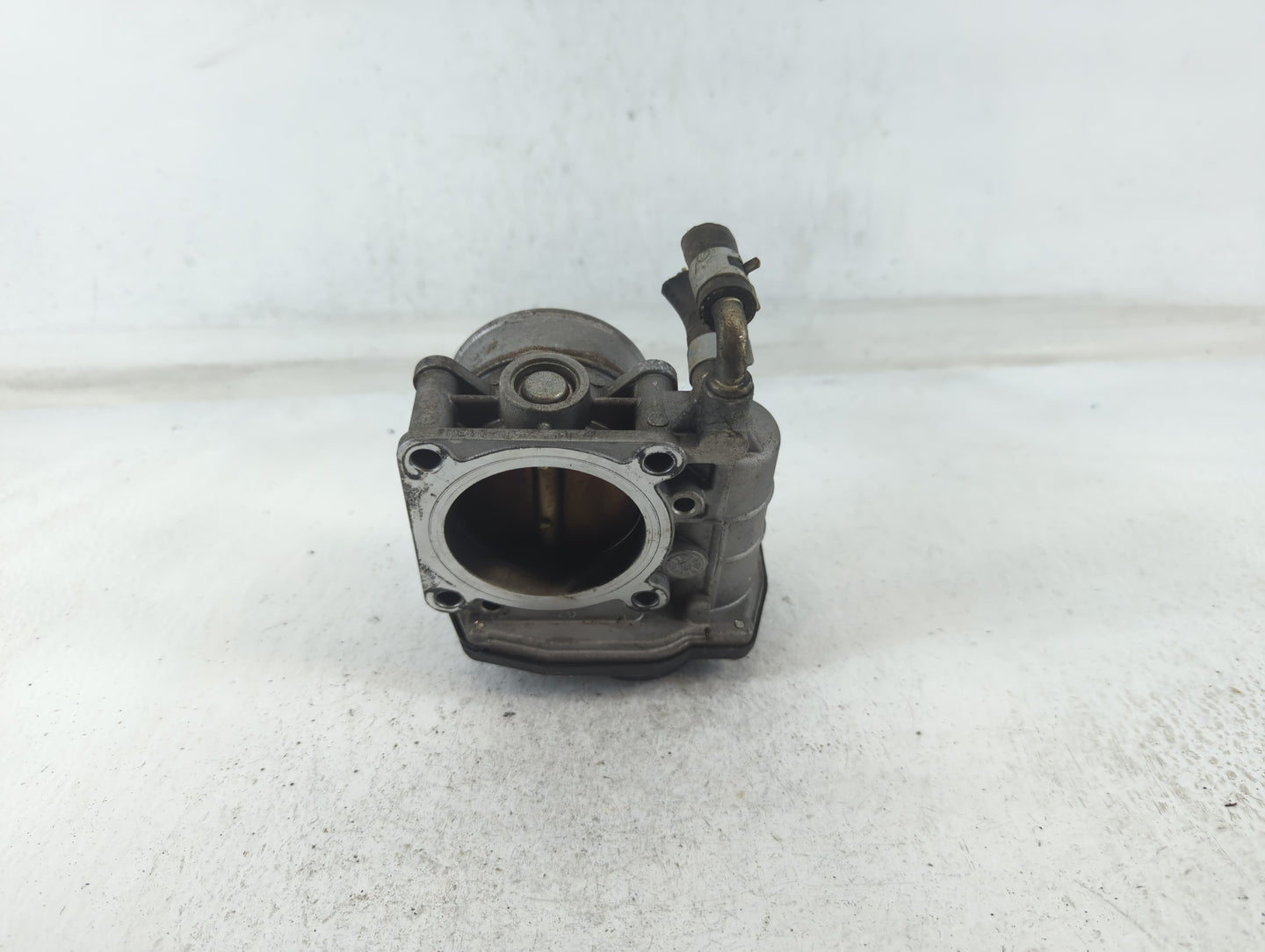 2011-2015 Nissan Rogue Throttle Body P/N:391951 RME60-15 Fits Fits 2011 2012 2013 2014 2015 OEM Used Auto Parts - Oemusedautoparts1.com
