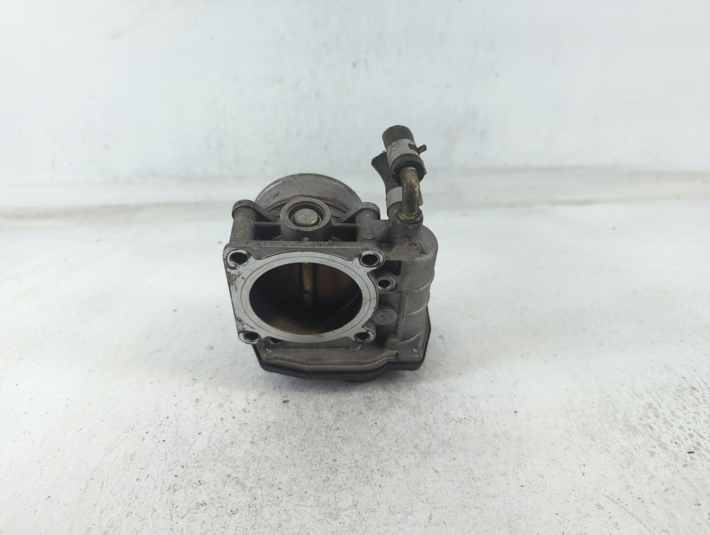 2011-2015 Nissan Rogue Throttle Body P/N:391951 RME60-15 Fits Fits 2011 2012 2013 2014 2015 OEM Used Auto Parts - Oemusedautoparts1.com
