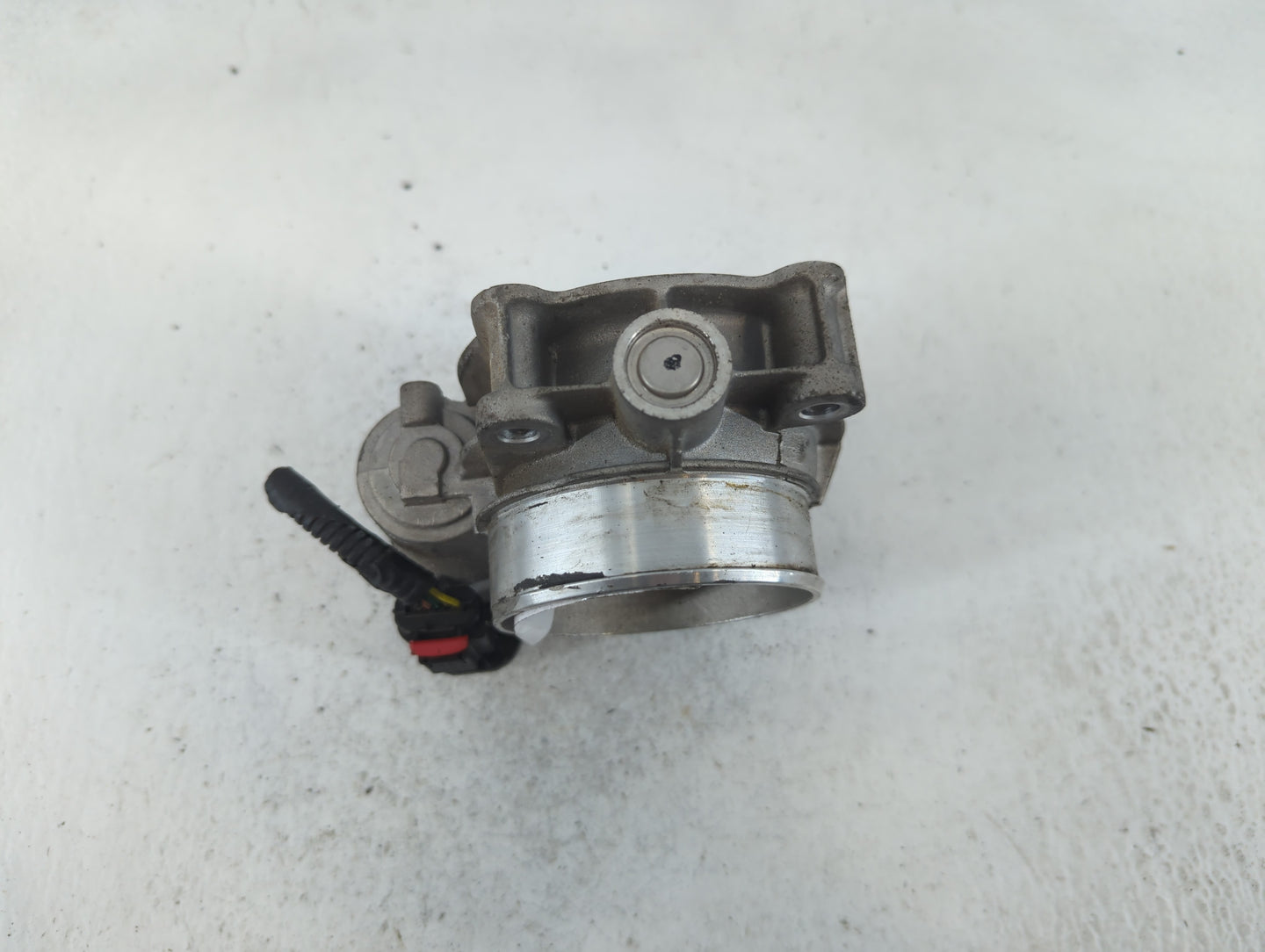 2012-2020 Buick Enclave Throttle Body P/N:12632172BA Fits Fits 2012 2013 2014 2015 2016 2017 2018 2019 2020 2021 2022 OEM Used Auto Parts - Oemusedautoparts1.com