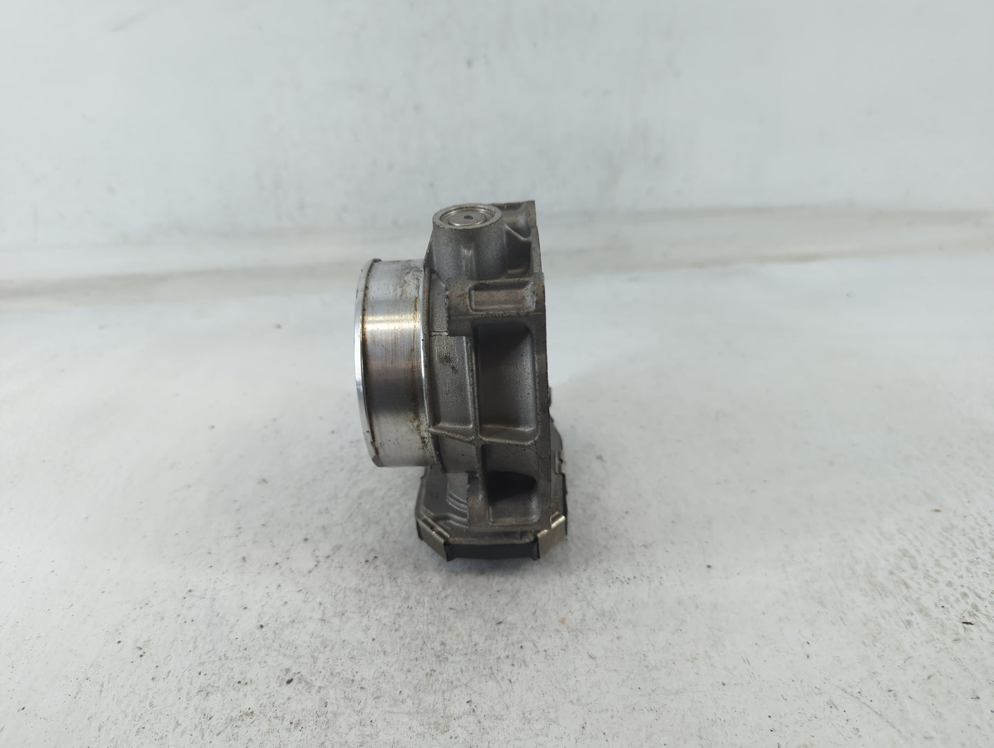 2012-2020 Buick Enclave Throttle Body P/N:12632172BA Fits Fits 2012 2013 2014 2015 2016 2017 2018 2019 2020 2021 2022 OEM Used Auto Parts - Oemusedautoparts1.com