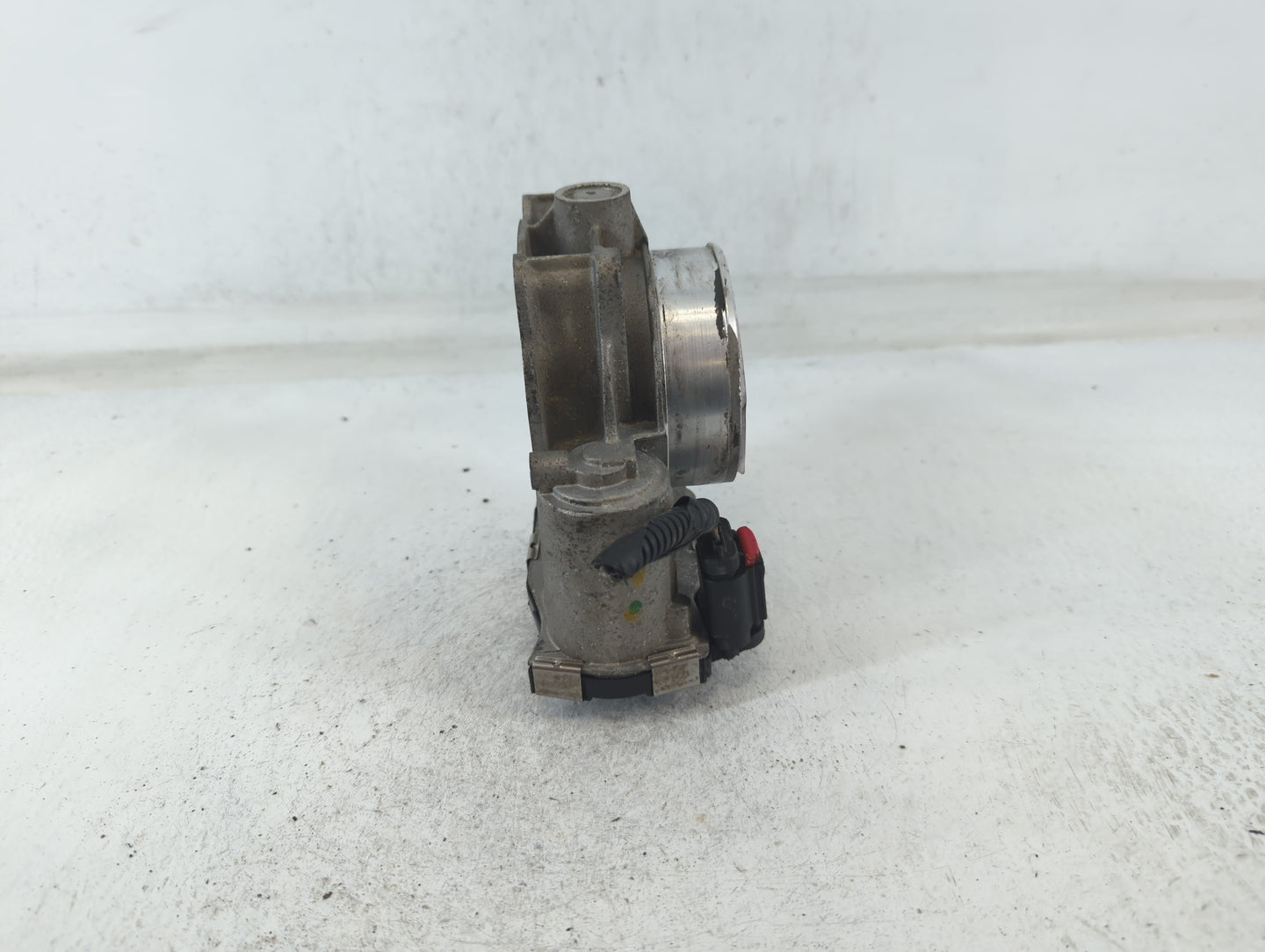 2012-2020 Buick Enclave Throttle Body P/N:12632172BA Fits Fits 2012 2013 2014 2015 2016 2017 2018 2019 2020 2021 2022 OEM Used Auto Parts - Oemusedautoparts1.com