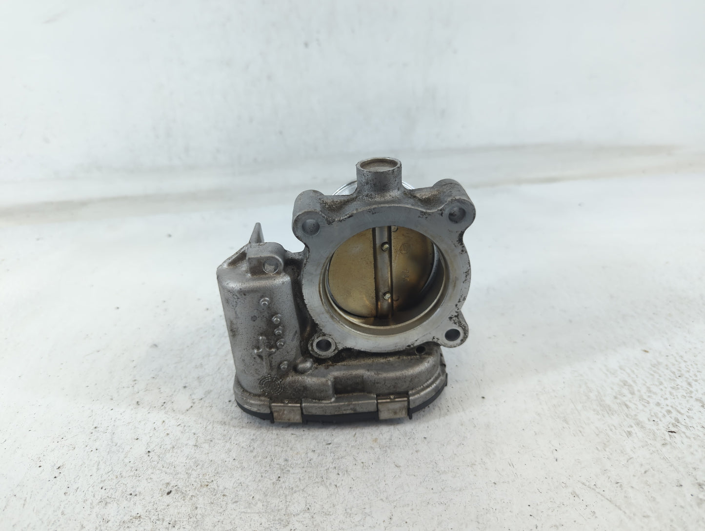 2017-2020 Lincoln Mkz Throttle Body P/N:CF335 DS7E-9F991-BB Fits Fits 2014 2015 2016 2017 2018 2019 2020 2021 2022 OEM Used Auto Parts - Oemusedautoparts1.com