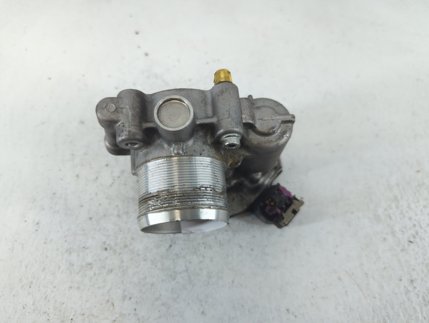 2013-2021 Buick Encore Throttle Body P/N:55 565 489 Fits Fits 2011 2012 2013 2014 2015 2016 2017 2018 2019 2020 2021 OEM Used Auto Parts - Oemusedautoparts1.com