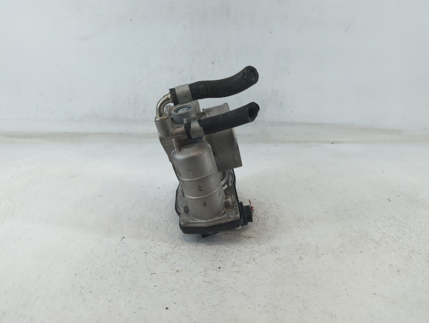 2007-2013 Nissan Altima Throttle Body P/N:1X01H RME60-15 Fits Fits 2007 2008 2009 2010 2011 2012 2013 OEM Used Auto Parts - Oemusedautoparts1.com