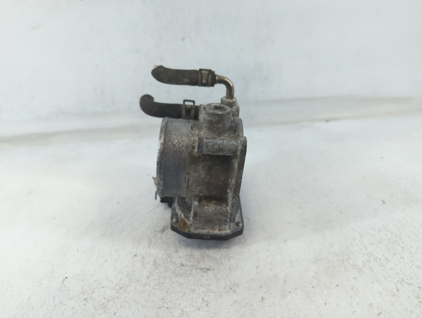 2014-2020 Nissan Rogue Throttle Body P/N:3TA60-01 A Fits Fits 2013 2014 2015 2016 2017 2018 2019 2020 OEM Used Auto Parts - Oemusedautoparts1.com