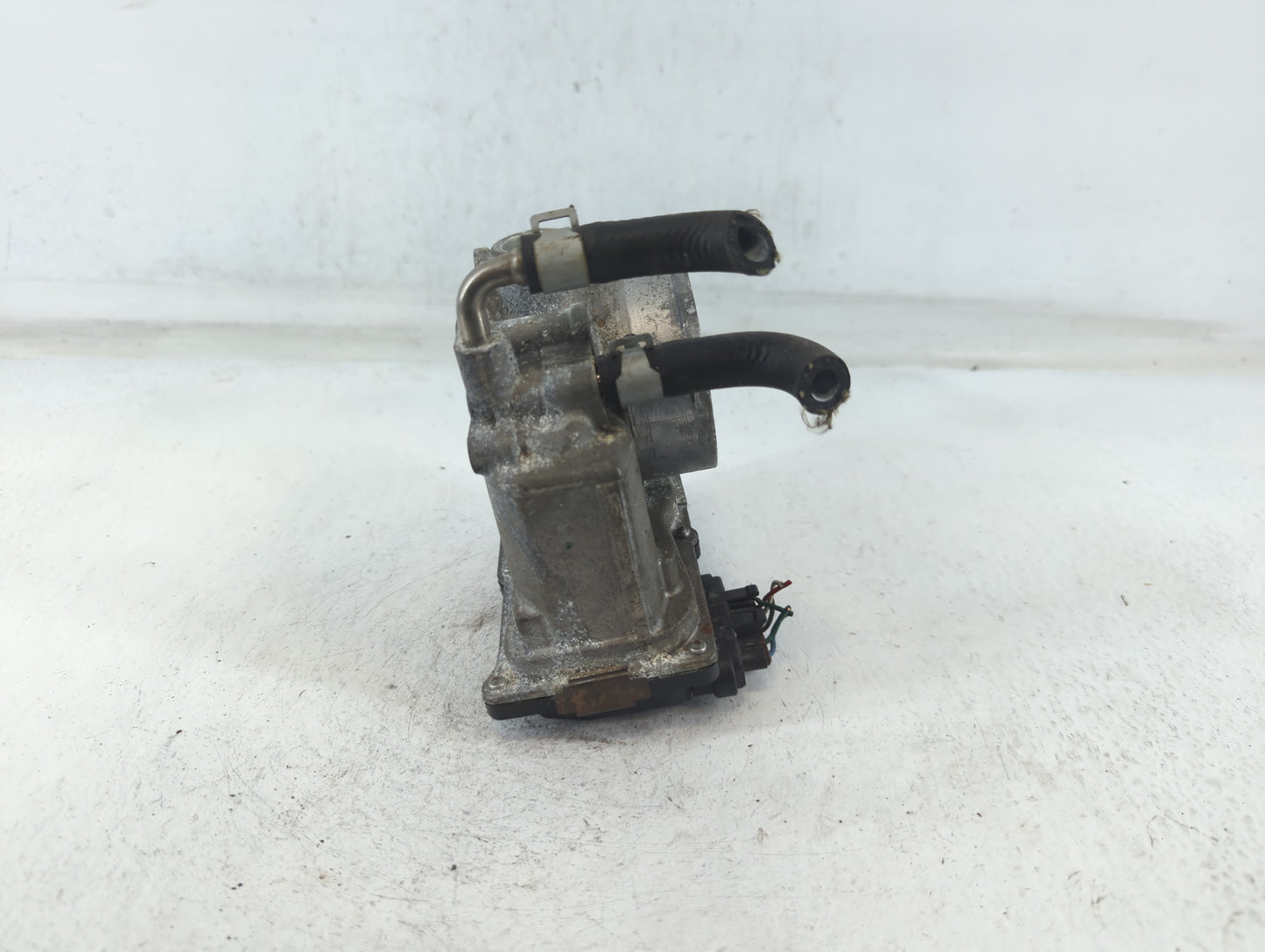 2014-2020 Nissan Rogue Throttle Body P/N:3TA60-01 A Fits Fits 2013 2014 2015 2016 2017 2018 2019 2020 OEM Used Auto Parts - Oemusedautoparts1.com