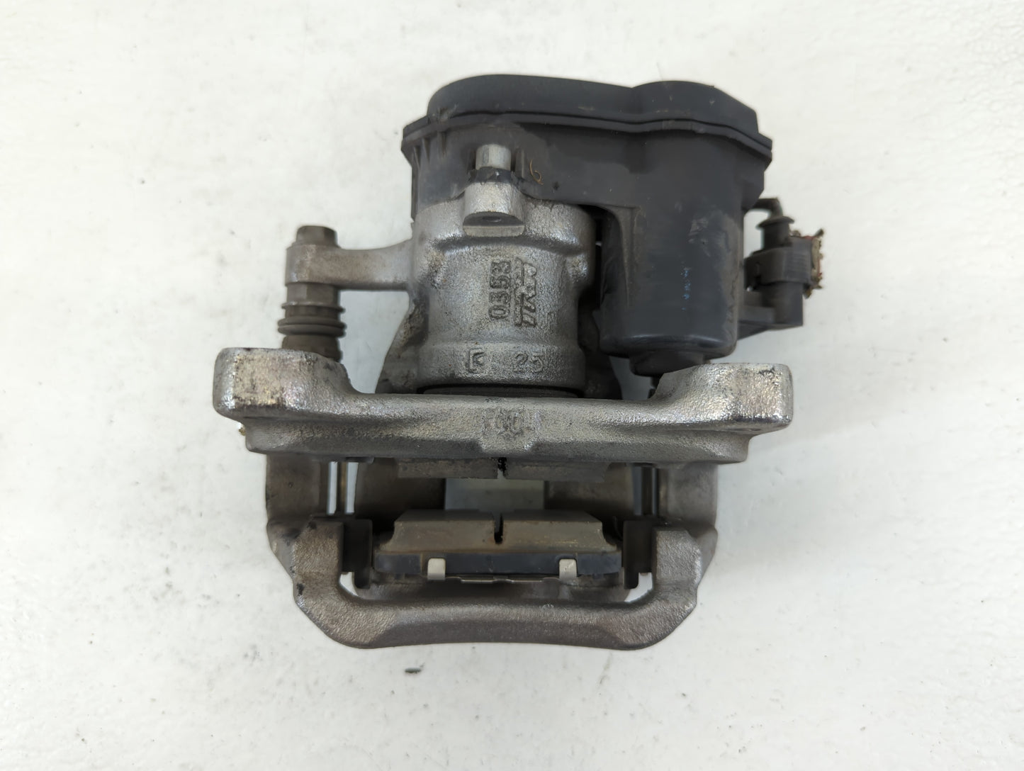 Gmc Terrain Front Passenger Right Brake Caliper - Oemusedautoparts1.com