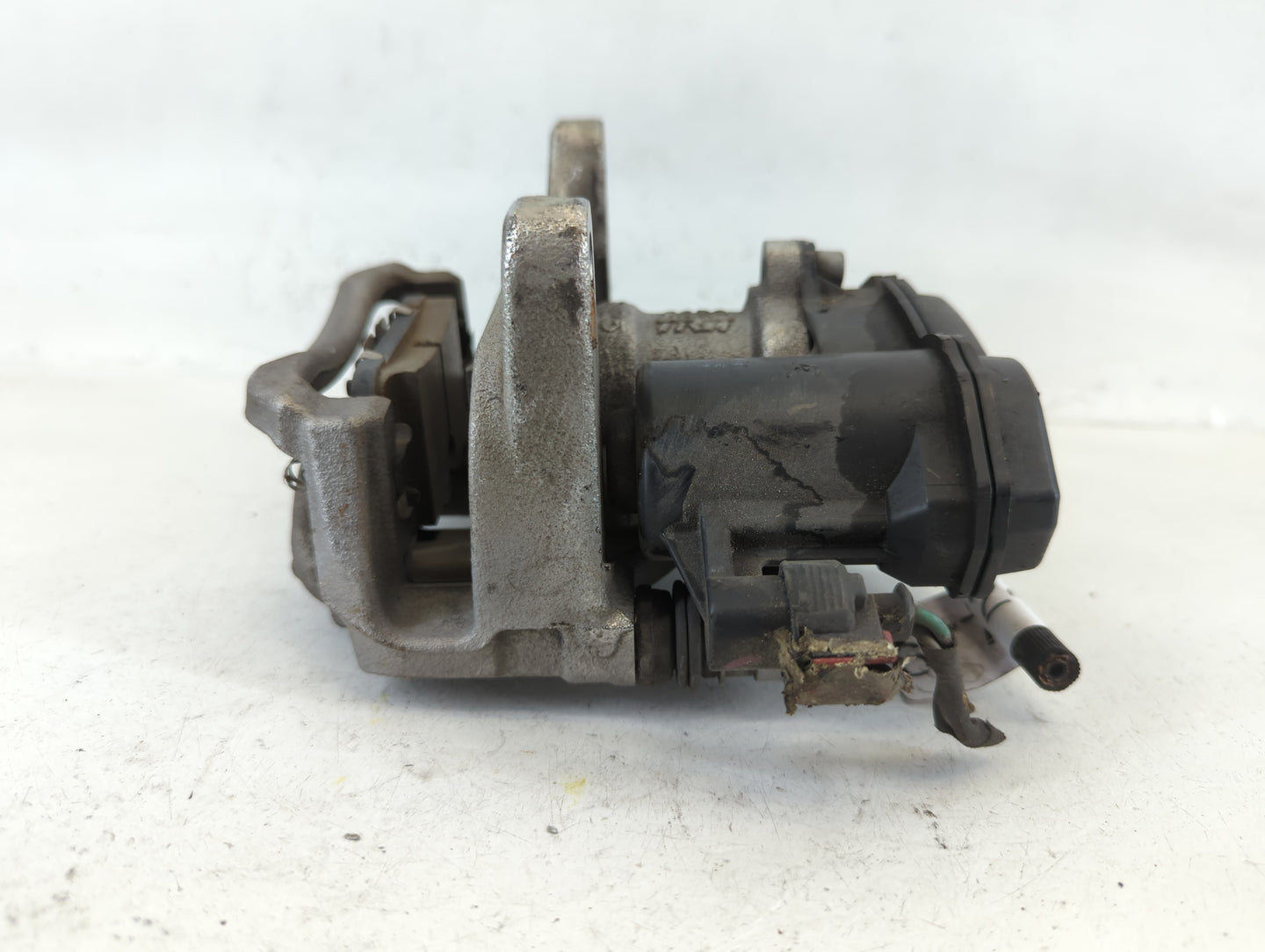 Gmc Terrain Front Passenger Right Brake Caliper - Oemusedautoparts1.com