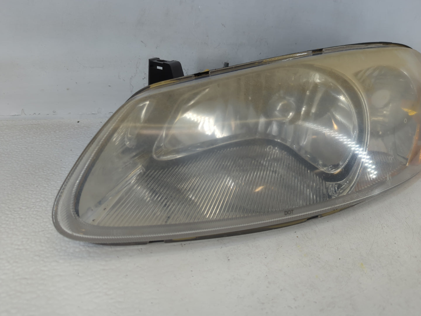 2001-2002 Chrysler Sebring Driver Left Oem Head Light Headlight Lamp - Oemusedautoparts1.com