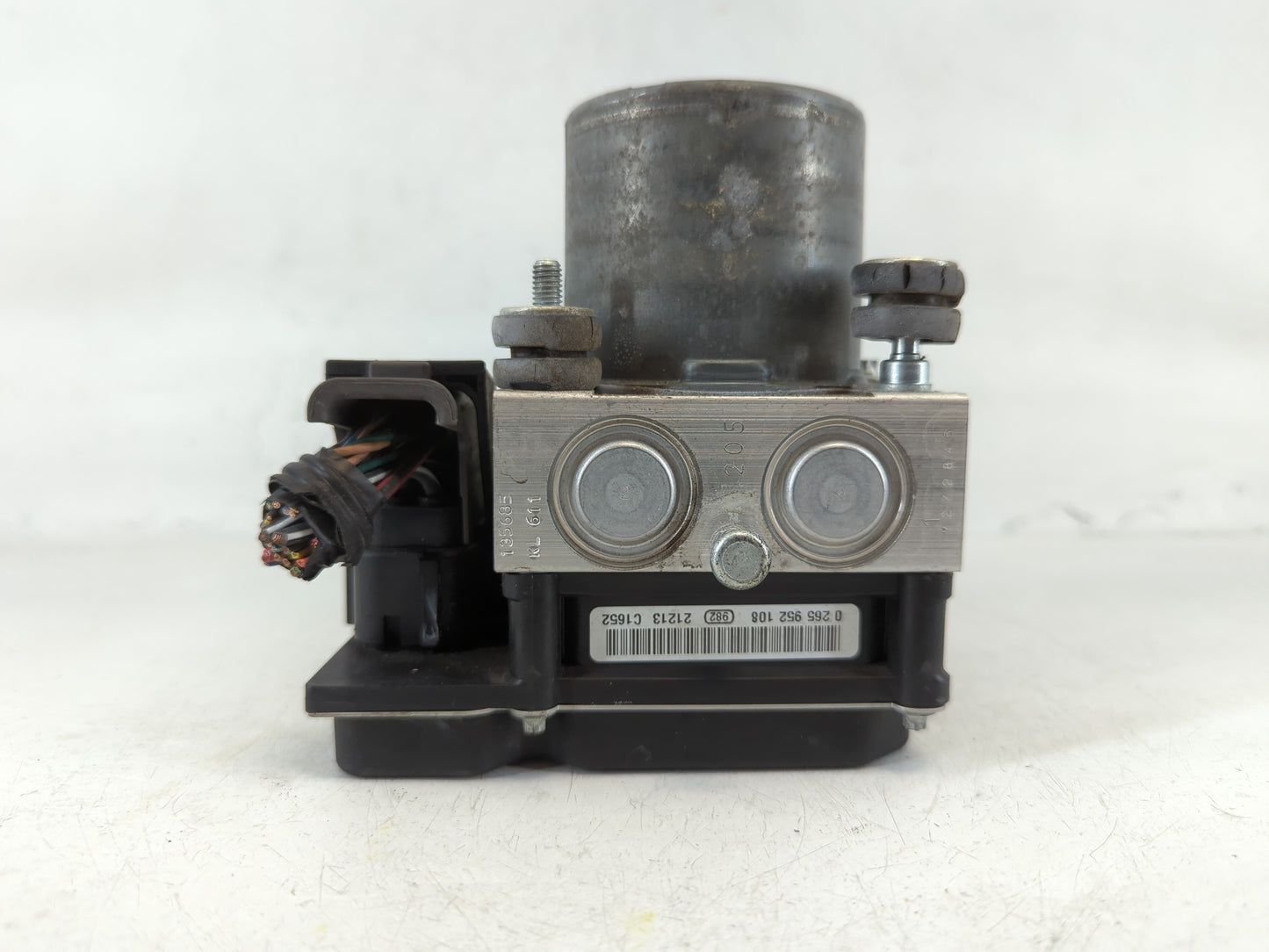 2012-2017 Gmc Acadia ABS Pump Control Module Replacement P/N:0 265 252 460 AA 22912777 Fits Fits 2012 2013 2014 2015 2016 2017 OEM Used Auto Parts - Oemusedautoparts1.com