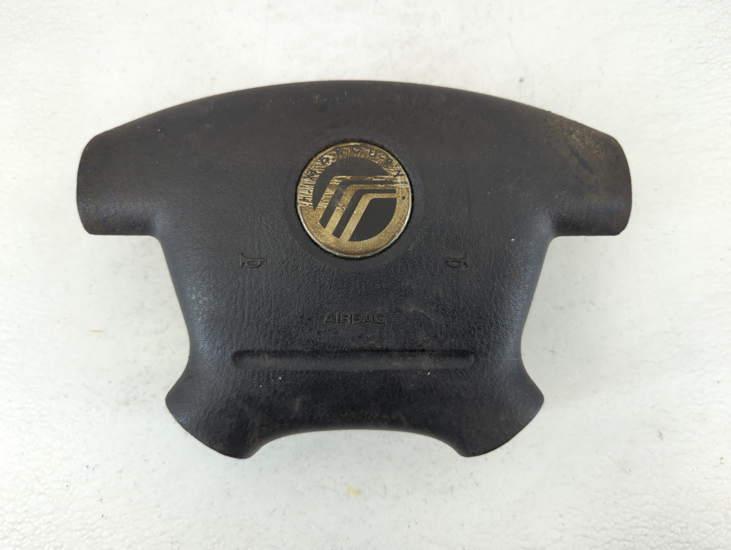 2002-2005 Mercury Mountaineer Air Bag Driver Left Steering Wheel Mounted P/N:2AM2273P10030 Fits Fits 2002 2003 2004 2005 OEM Used Auto Parts - Oemusedautoparts1.com