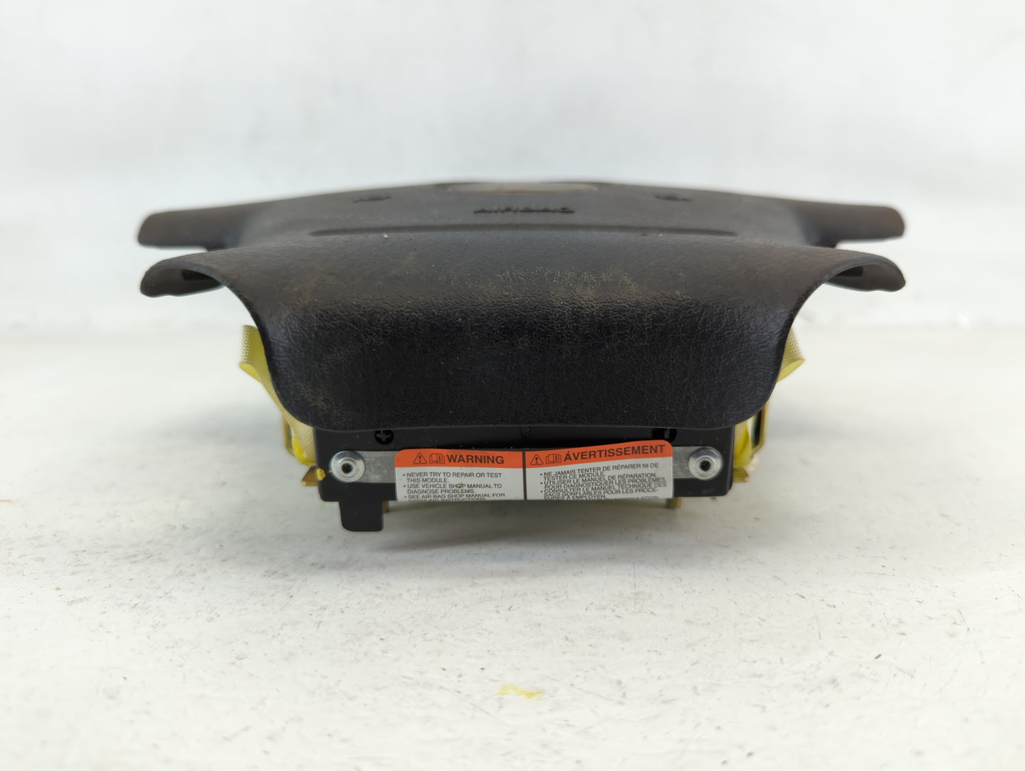 2002-2005 Mercury Mountaineer Air Bag Driver Left Steering Wheel Mounted P/N:2AM2273P10030 Fits Fits 2002 2003 2004 2005 OEM Used Auto Parts - Oemusedautoparts1.com