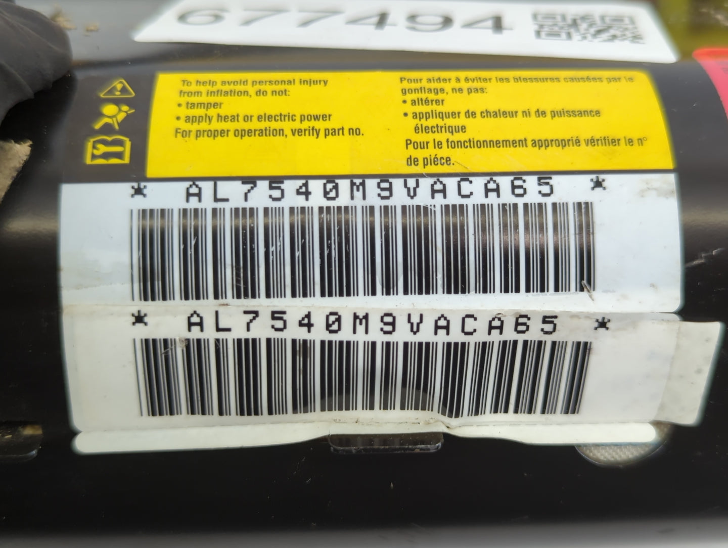 2002-2004 Gmc Envoy Xl Air Bag Driver Left Steering Wheel Mounted Fits Fits 2002 2003 2004 OEM Used Auto Parts - Oemusedautoparts1.com