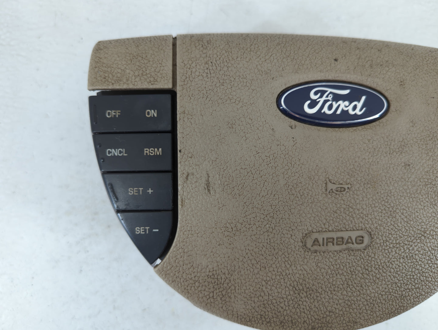 2005-2007 Ford Five Hundred Air Bag Passenger Right Dashboard OEM P/N:6F93 7403B13 AE3 Fits Fits 2005 2006 2007 OEM Used Auto Parts - Oemusedautoparts1.com