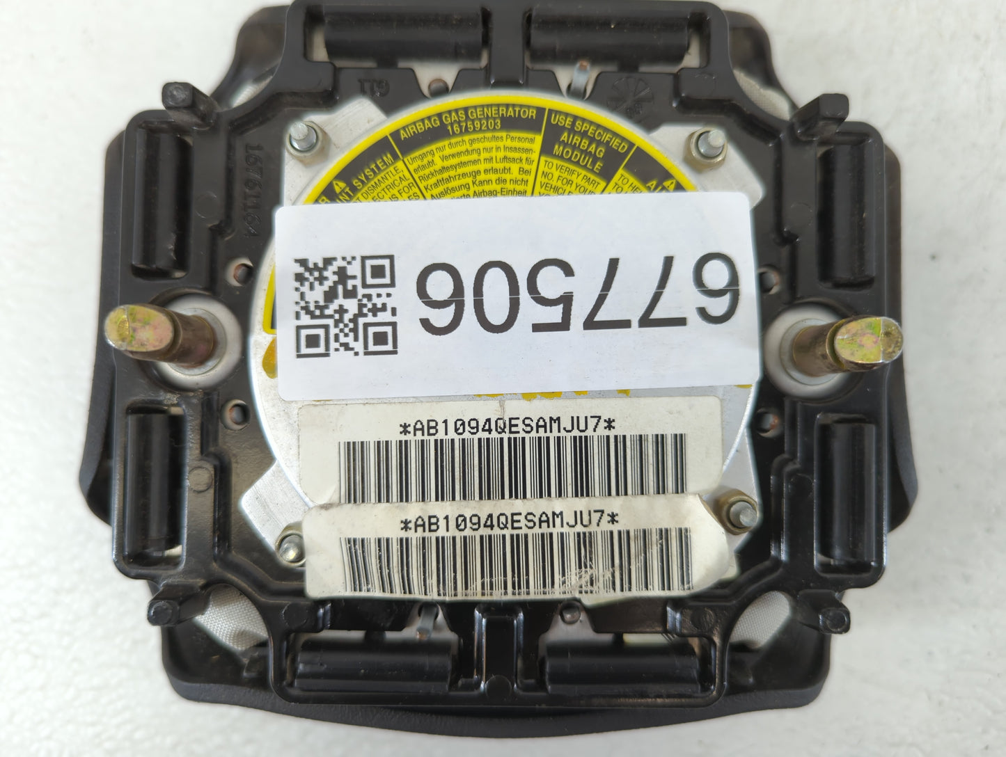 2004 Chevrolet S10 Blazer Air Bag Driver Left Steering Wheel Mounted P/N:16761164 Fits Fits 2001 2002 2003 2005 OEM Used Auto Parts - Oemusedautoparts1.com