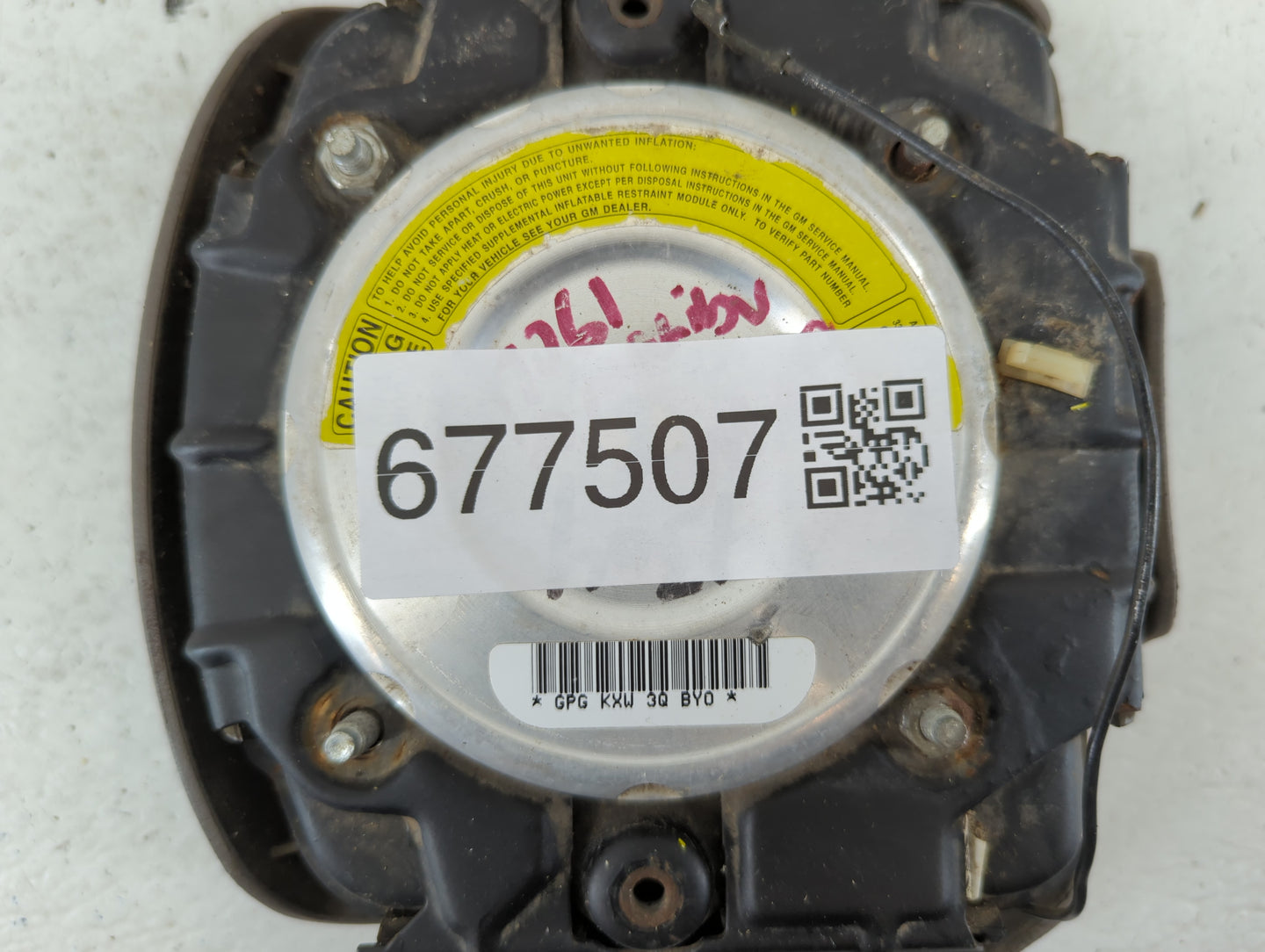 2001-2005 Chevrolet Malibu Air Bag Driver Left Steering Wheel Mounted Fits Fits 2001 2002 2003 2004 2005 OEM Used Auto Parts - Oemusedautoparts1.com