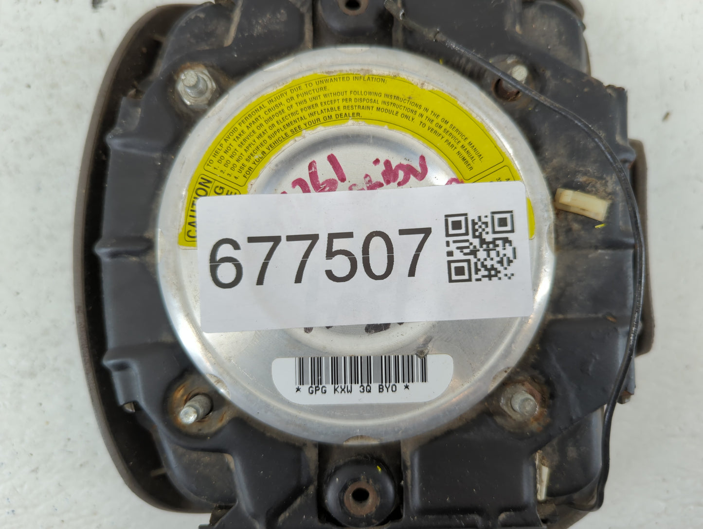 2001-2005 Chevrolet Malibu Air Bag Driver Left Steering Wheel Mounted Fits Fits 2001 2002 2003 2004 2005 OEM Used Auto Parts - Oemusedautoparts1.com