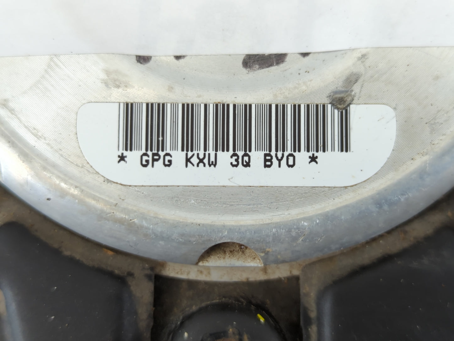2001-2005 Chevrolet Malibu Air Bag Driver Left Steering Wheel Mounted Fits Fits 2001 2002 2003 2004 2005 OEM Used Auto Parts - Oemusedautoparts1.com