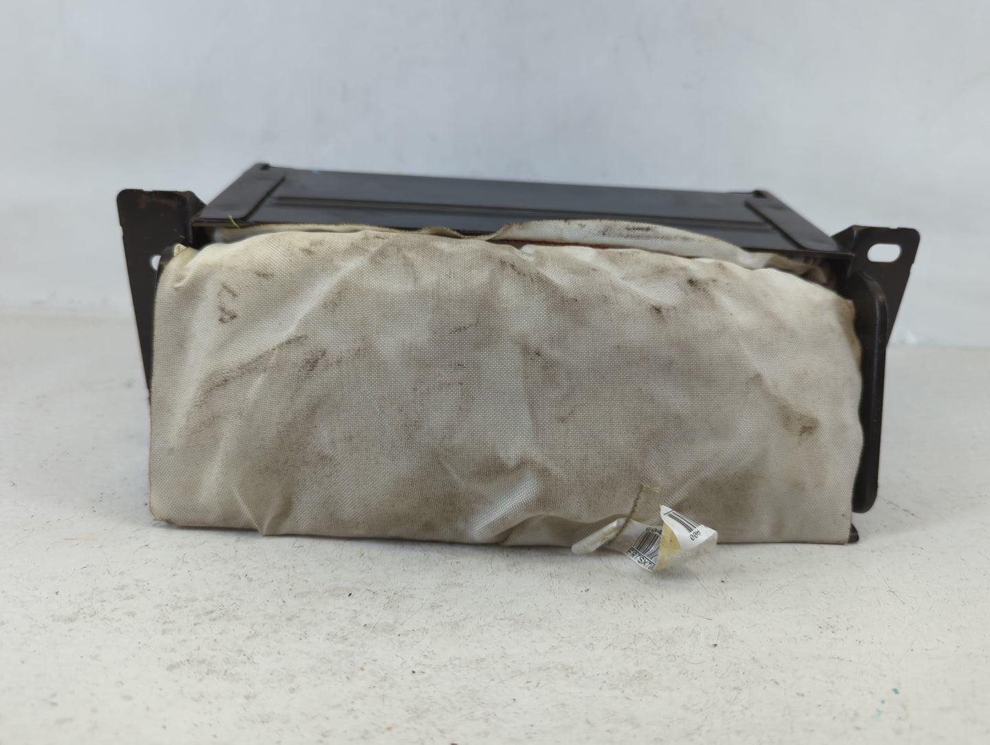 2005-2007 Ford Five Hundred Air Bag Passenger Right Dashboard OEM P/N:5G13 54044A74 D2585XSZDAVM Fits Fits 2005 2006 2007 OEM Used Auto Parts - Oemusedautoparts1.com