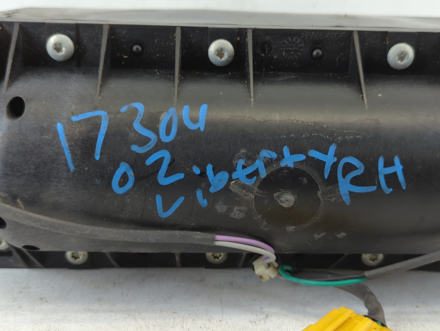 2002 Jeep Liberty Air Bag Passenger Right Knee OEM P/N:P55315020AH Fits OEM Used Auto Parts - Oemusedautoparts1.com