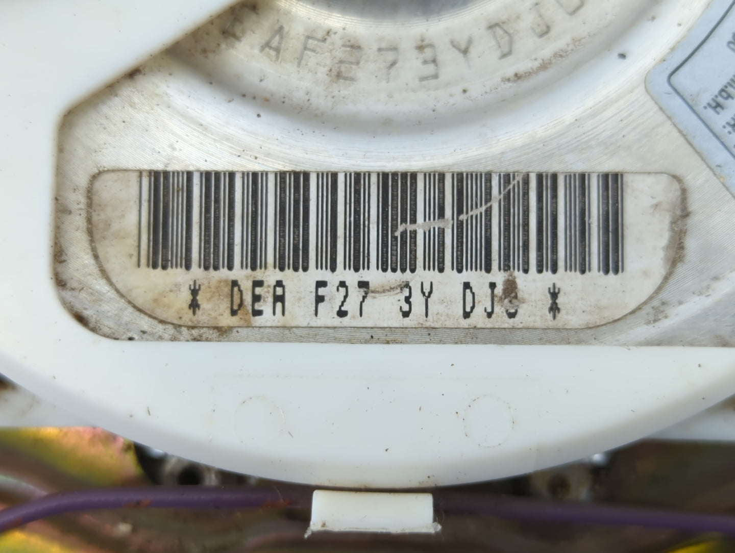 1994-1995 Ford Probe Air Bag Driver Left Steering Wheel Mounted P/N:DEA F27 3Y DJ3 Fits Fits 1994 1995 OEM Used Auto Parts - Oemusedautoparts1.com