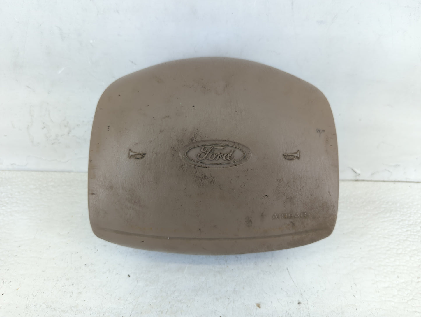2008-2011 Ford Focus Air Bag Driver Left Steering Wheel Mounted P/N:T3JD04 Fits Fits 2008 2009 2010 2011 OEM Used Auto Parts - Oemusedautoparts1.com
