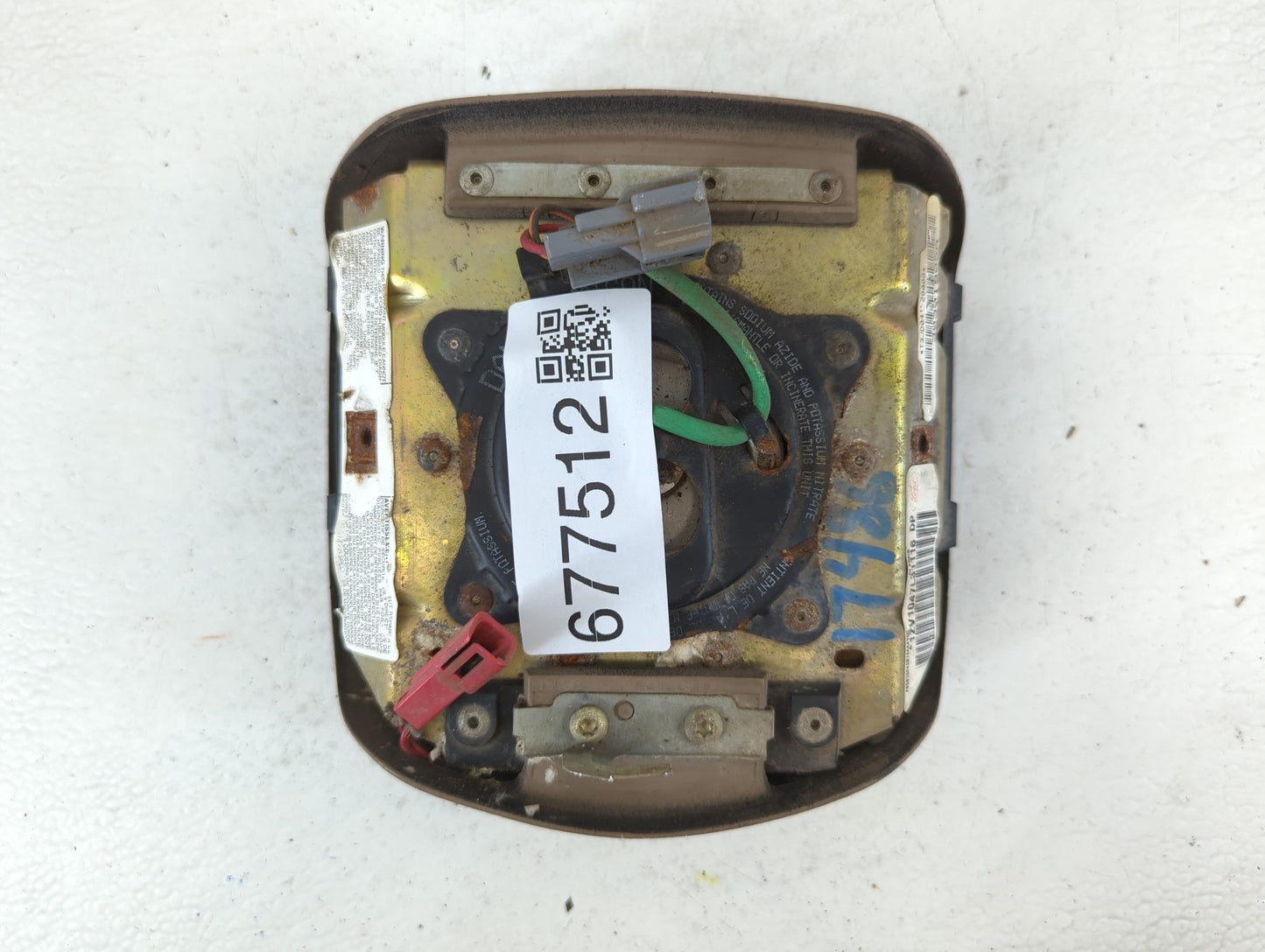 2008-2011 Ford Focus Air Bag Driver Left Steering Wheel Mounted P/N:T3JD04 Fits Fits 2008 2009 2010 2011 OEM Used Auto Parts - Oemusedautoparts1.com