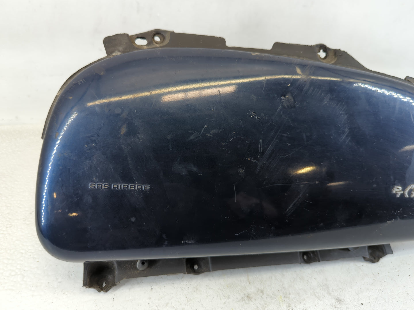 2003-2005 Chrysler Pt Cruiser Air Bag Passenger Right Dashboard OEM P/N:P04664252AF Fits Fits 2003 2004 2005 OEM Used Auto Parts - Oemusedautoparts1.com