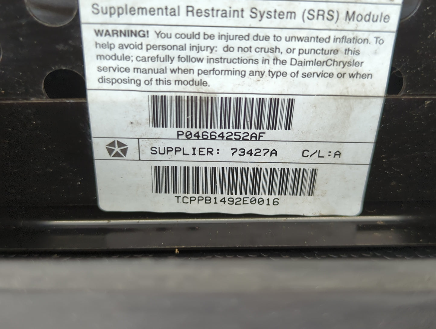 2003-2005 Chrysler Pt Cruiser Air Bag Passenger Right Dashboard OEM P/N:P04664252AF Fits Fits 2003 2004 2005 OEM Used Auto Parts - Oemusedautoparts1.com