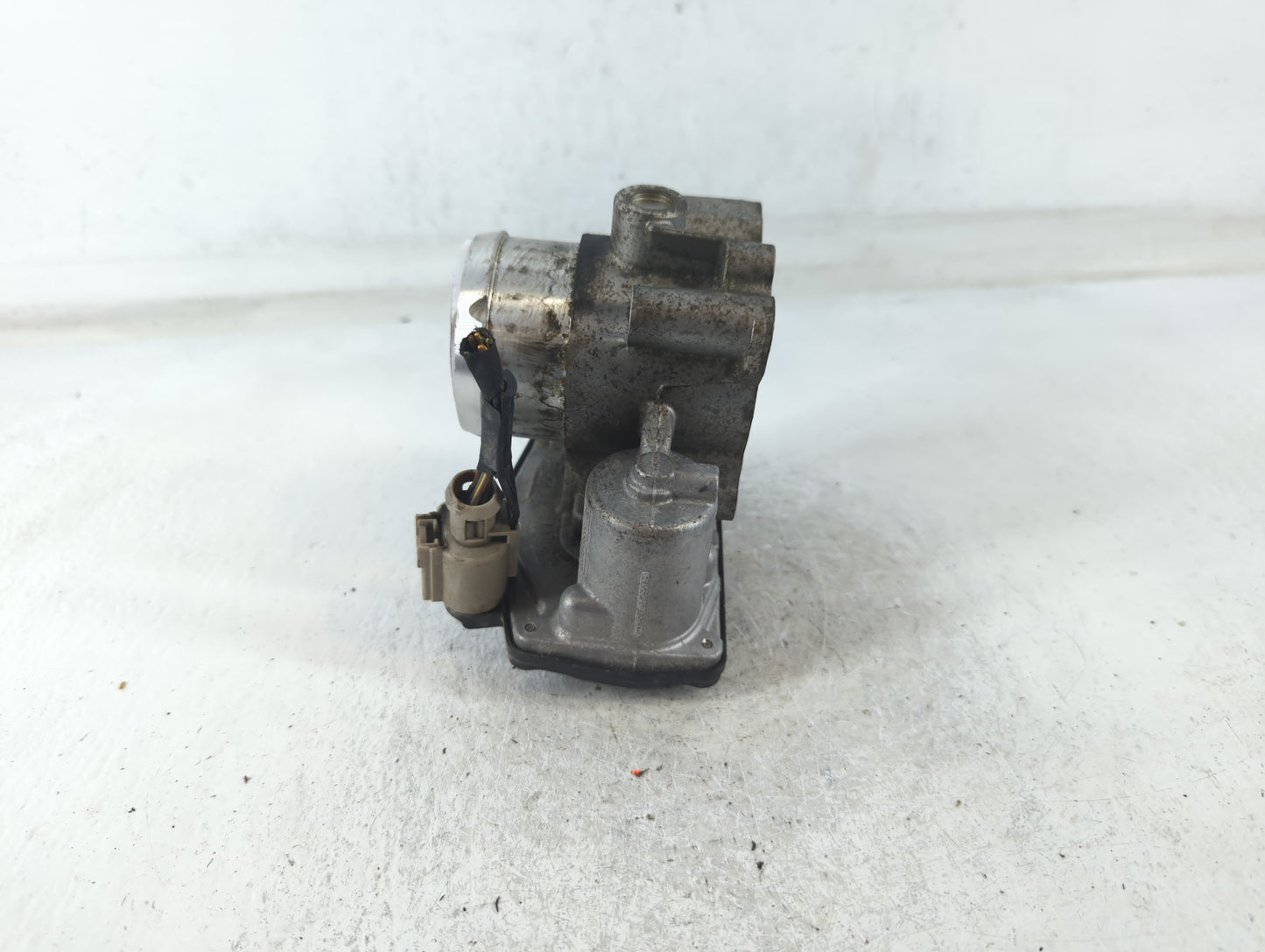 2014-2020 Ford Fusion Throttle Body P/N:B16 321 6710 DS7G-9F991-BB Fits Fits 2014 2015 2016 2017 2018 2019 2020 OEM Used Auto Parts - Oemusedautoparts1.com