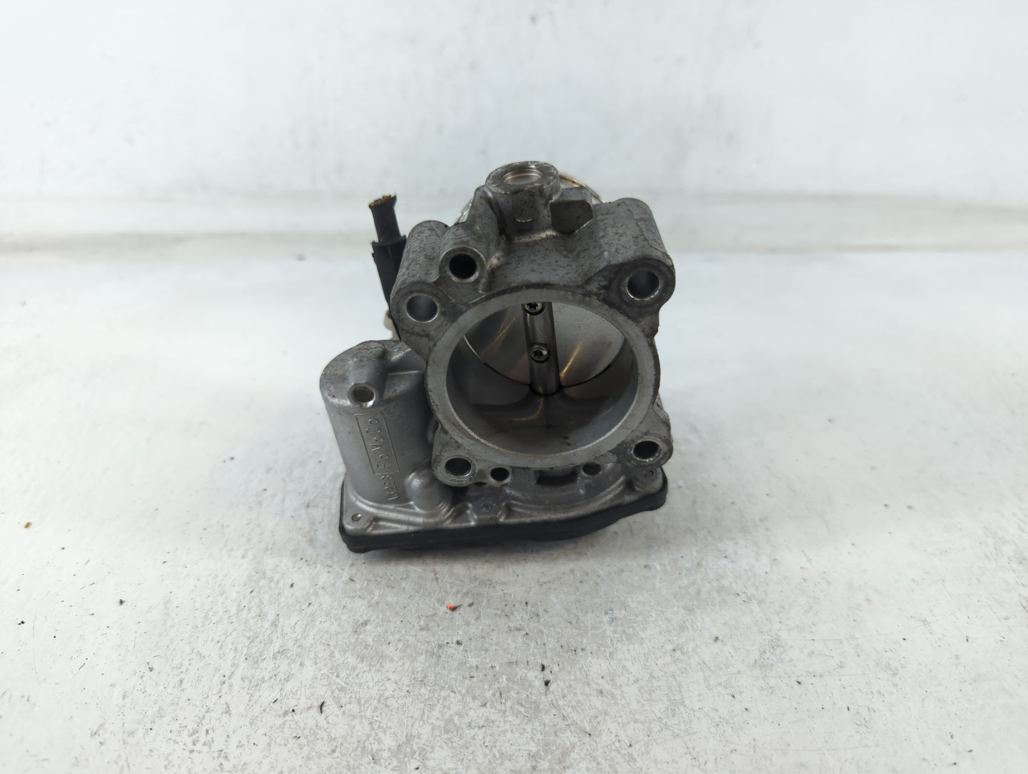 2014-2020 Ford Fusion Throttle Body P/N:B16 321 6710 DS7G-9F991-BB Fits Fits 2014 2015 2016 2017 2018 2019 2020 OEM Used Auto Parts - Oemusedautoparts1.com