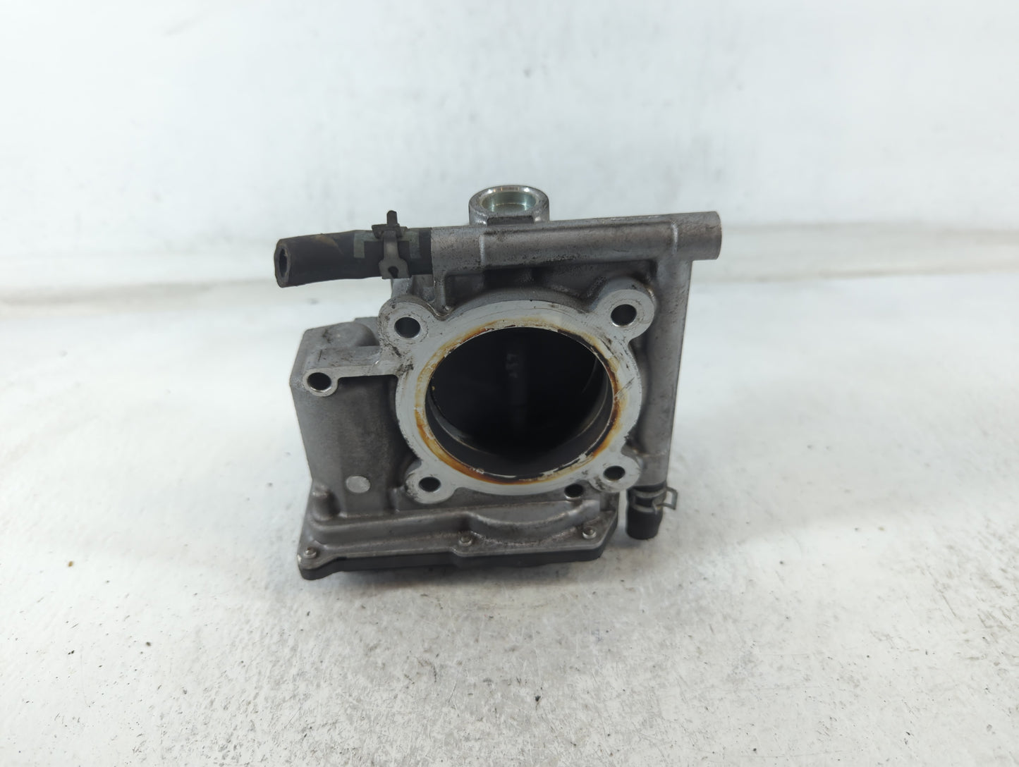 2010-2012 Mazda Cx-7 Throttle Body P/N:9B4G-9F991-A Fits Fits 2009 2010 2011 2012 2013 2014 2015 2016 2017 OEM Used Auto Parts - Oemusedautoparts1.com