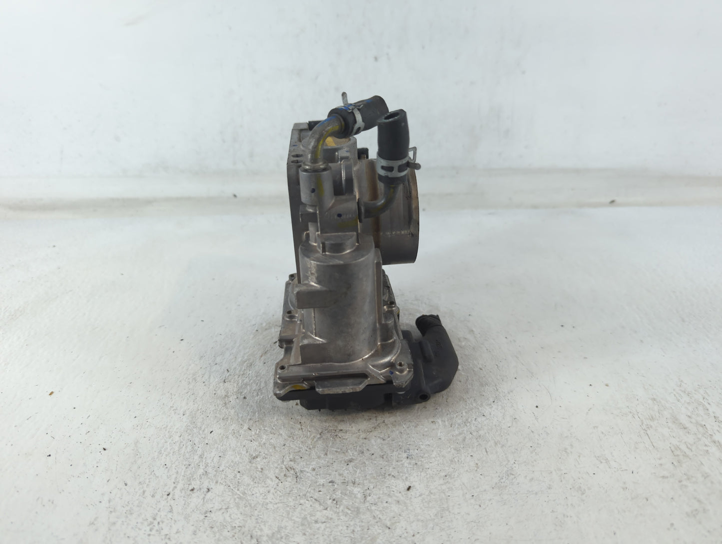 2016-2022 Honda Hr-V Throttle Body P/N:901138 M11123, GMF3B Fits Fits 2012 2013 2014 2015 2016 2017 2018 2019 2020 2021 2022 OEM Used Auto Parts - Oemusedautoparts1.com