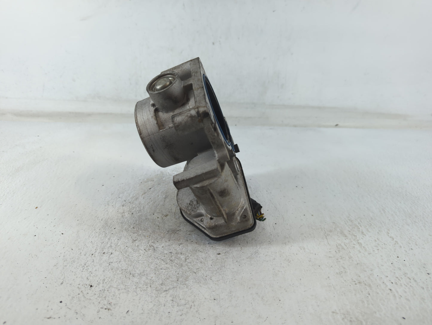 2008-2011 Ford Focus Throttle Body P/N:BS4E-BA Fits Fits 2008 2009 2010 2011 2012 2013 OEM Used Auto Parts - Oemusedautoparts1.com