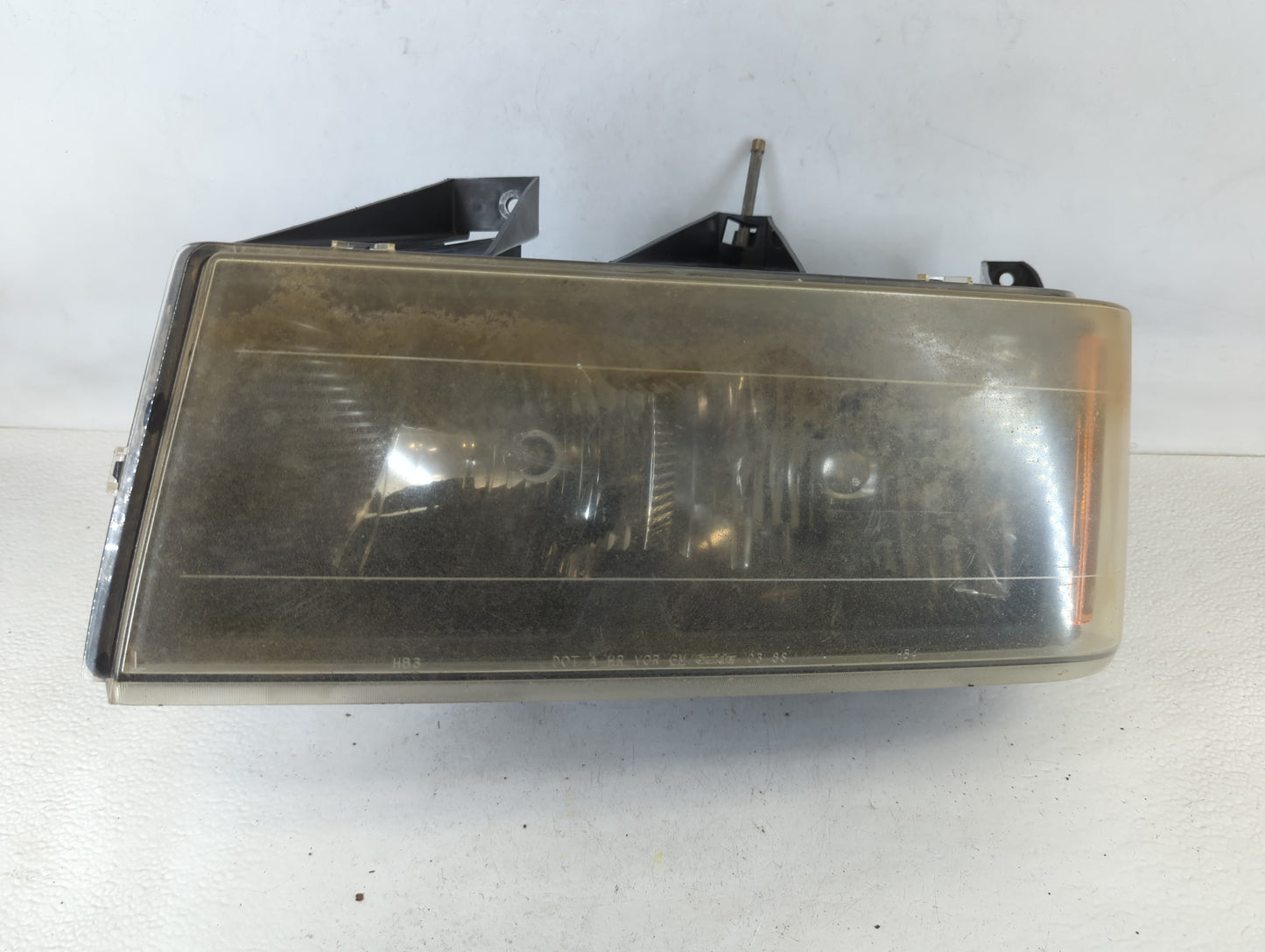 2004 Chevrolet Colorado Passenger Right Oem Head Light Headlight Lamp - Oemusedautoparts1.com