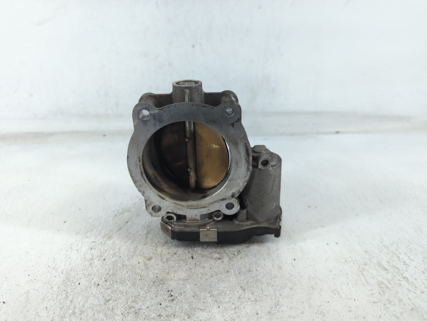 2012-2015 Chevrolet Camaro Throttle Body P/N:12632172BA Fits Fits 2012 2013 2014 2015 2016 2017 2018 2019 2020 2021 2022 OEM Used Auto Parts - Oemusedautoparts1.com