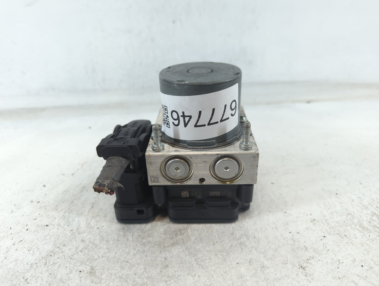 2019 Toyota C-Hr ABS Pump Control Module Replacement P/N:44540-4150 Fits OEM Used Auto Parts - Oemusedautoparts1.com
