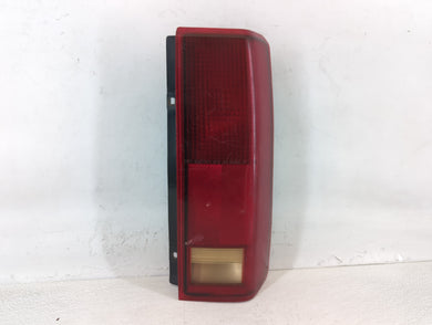 1985-2005 Chevrolet Astro Tail Light Assembly Passenger Right OEM P/N:1652448 1 AB Fits OEM Used Auto Parts