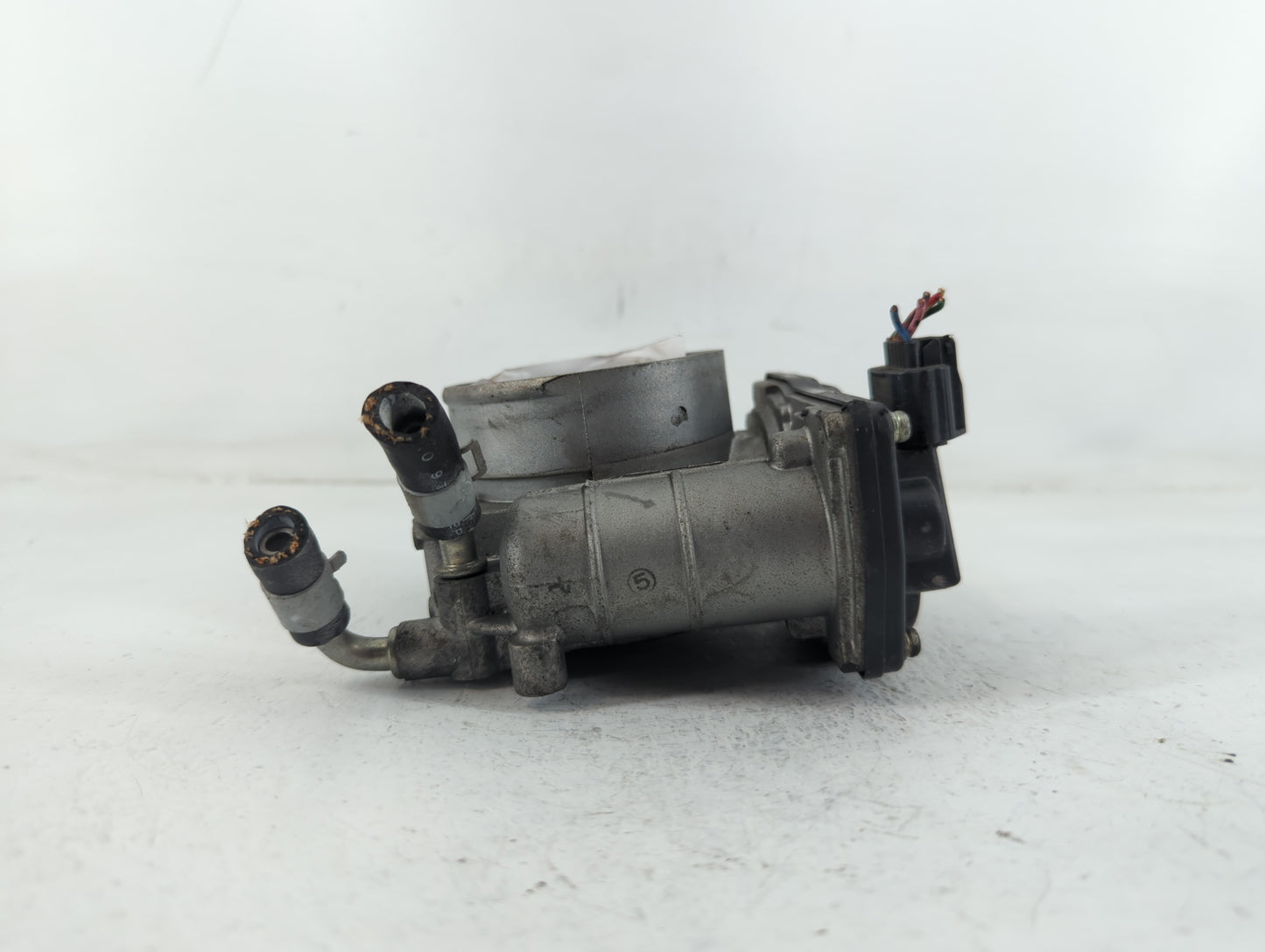 2009-2014 Nissan Murano Throttle Body P/N:K0630 526-01 Fits Fits 2007 2008 2009 2010 2011 2012 2013 2014 OEM Used Auto Parts - Oemusedautoparts1.com