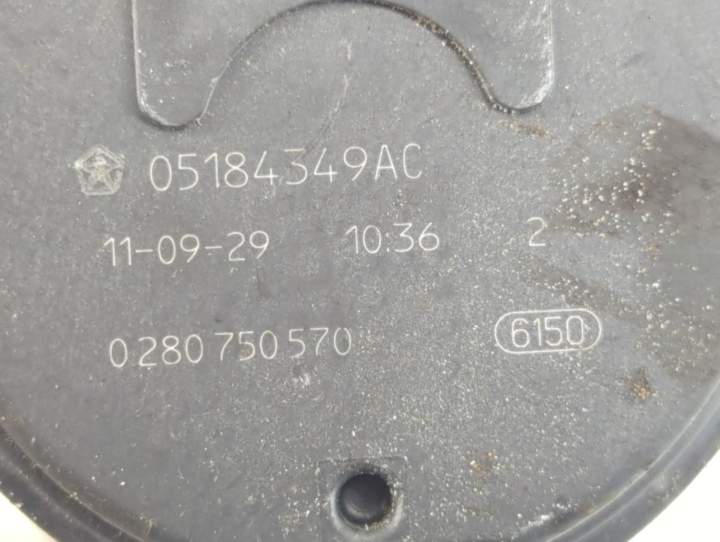 2011-2022 Chrysler 300 Throttle Body P/N:05184349AC 0 280 750 570 Fits OEM Used Auto Parts - Oemusedautoparts1.com