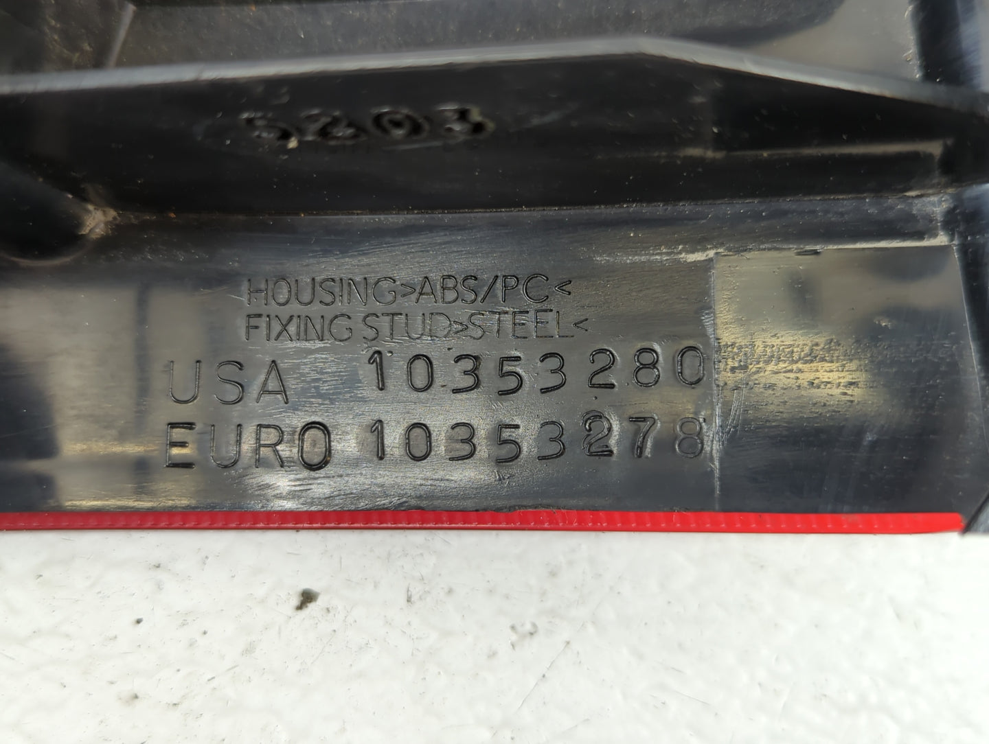 1997-2005 Chevrolet Venture Tail Light Assembly Passenger Right OEM P/N:10353280 Fits OEM Used Auto Parts - Oemusedautoparts1.com