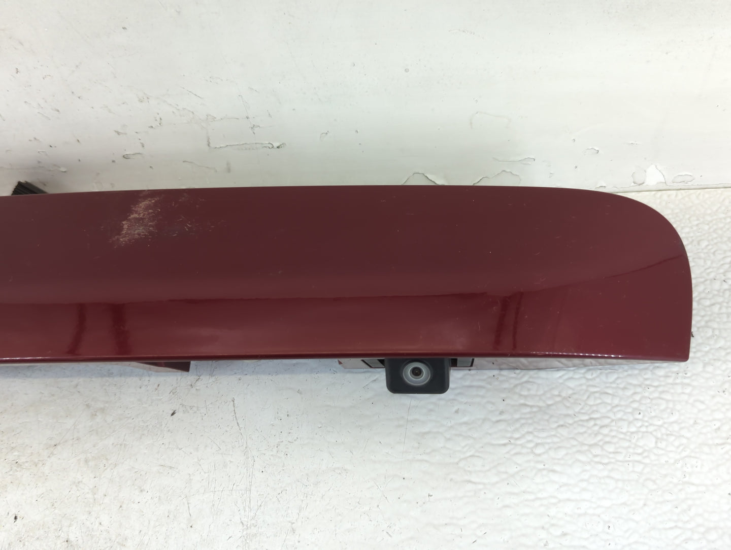 2008 Buick Enclave Third Brake Light Tail Light Fits OEM Used Auto Parts - Oemusedautoparts1.com
