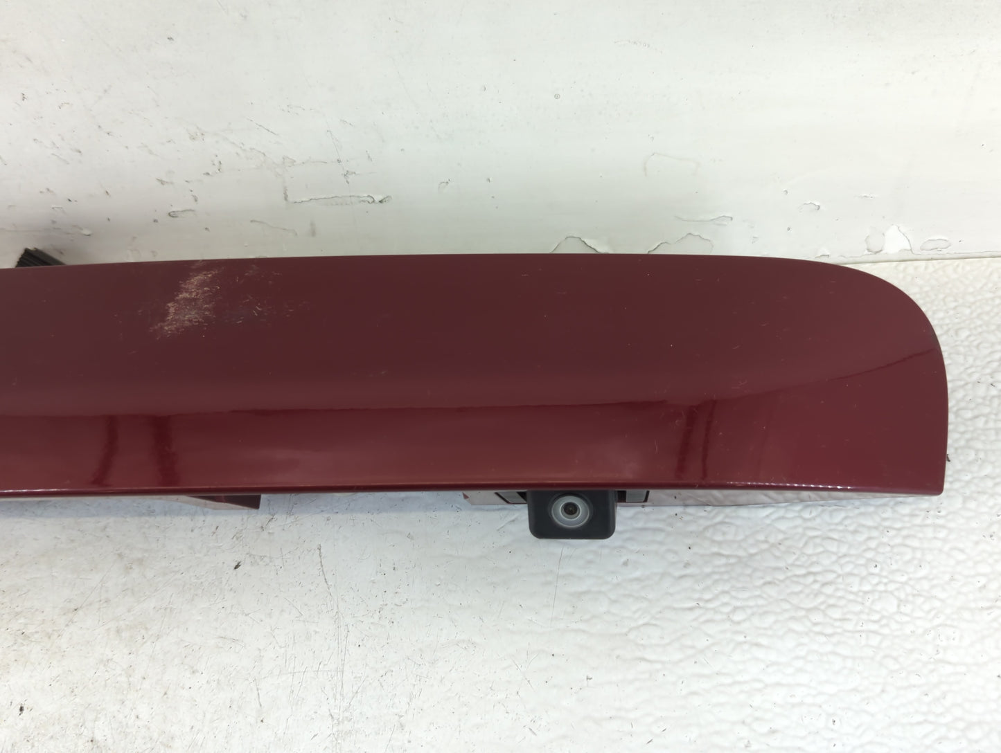 2008 Buick Enclave Third Brake Light Tail Light Fits OEM Used Auto Parts - Oemusedautoparts1.com