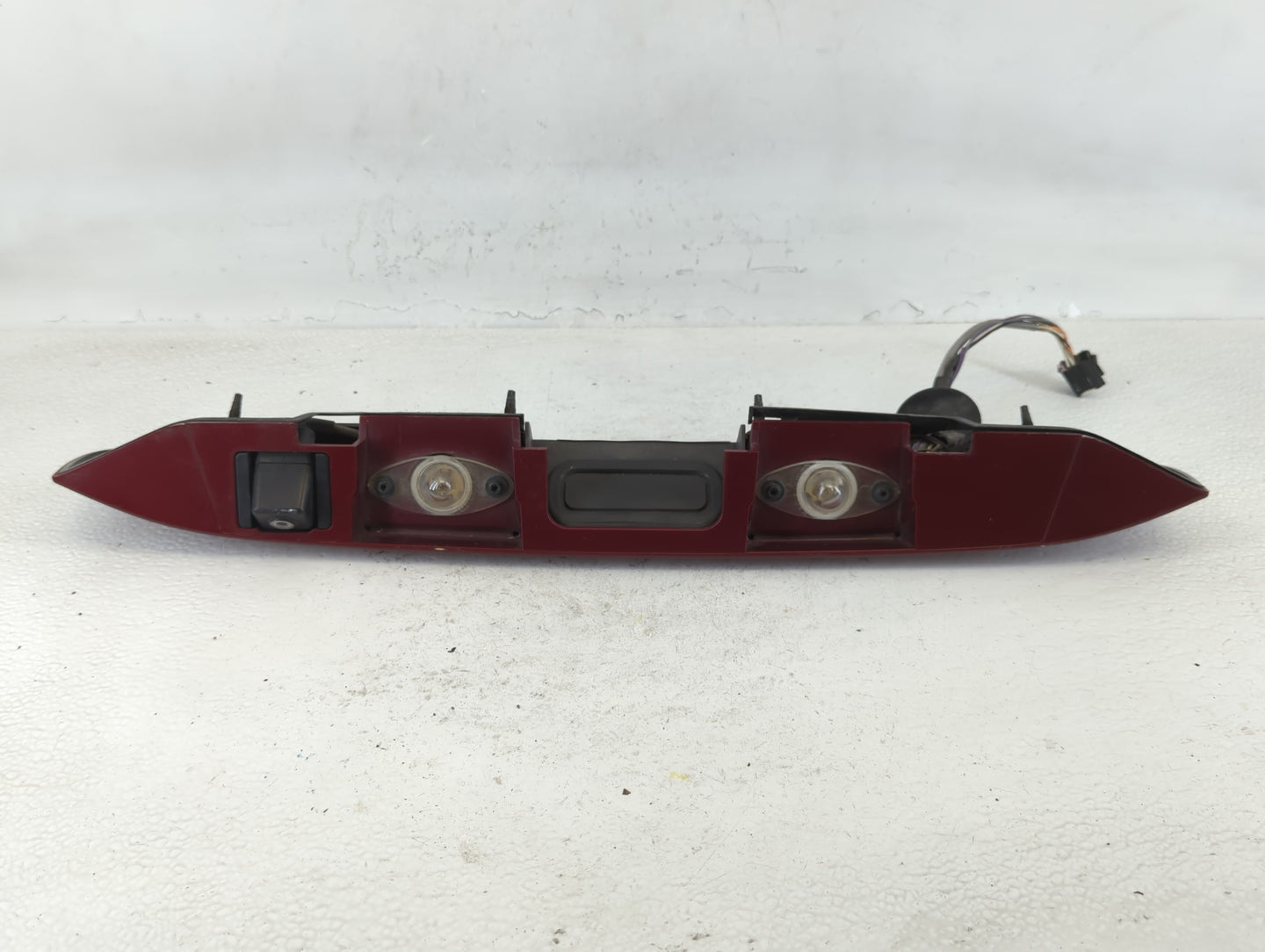 2008 Buick Enclave Third Brake Light Tail Light Fits OEM Used Auto Parts - Oemusedautoparts1.com