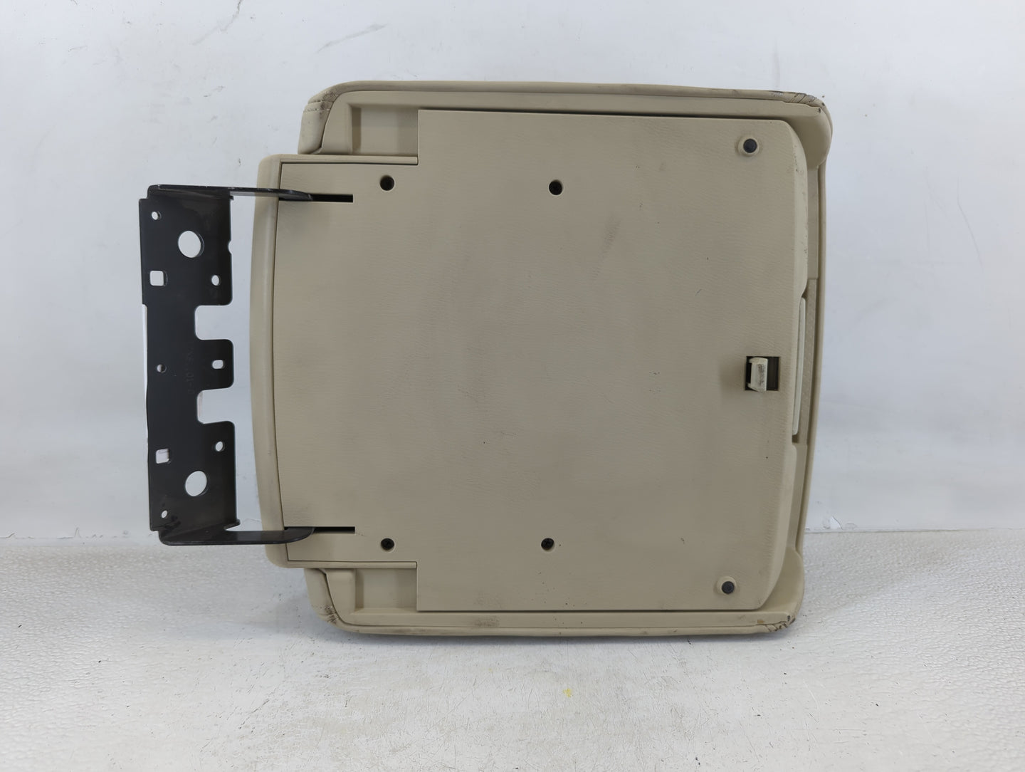 2011-2013 Infiniti Qx56 Center Console Armrest Cover Lid P/N:PFNS1101-0 Fits Fits 2011 2012 2013 2014 OEM Used Auto Parts - Oemusedautoparts1.com