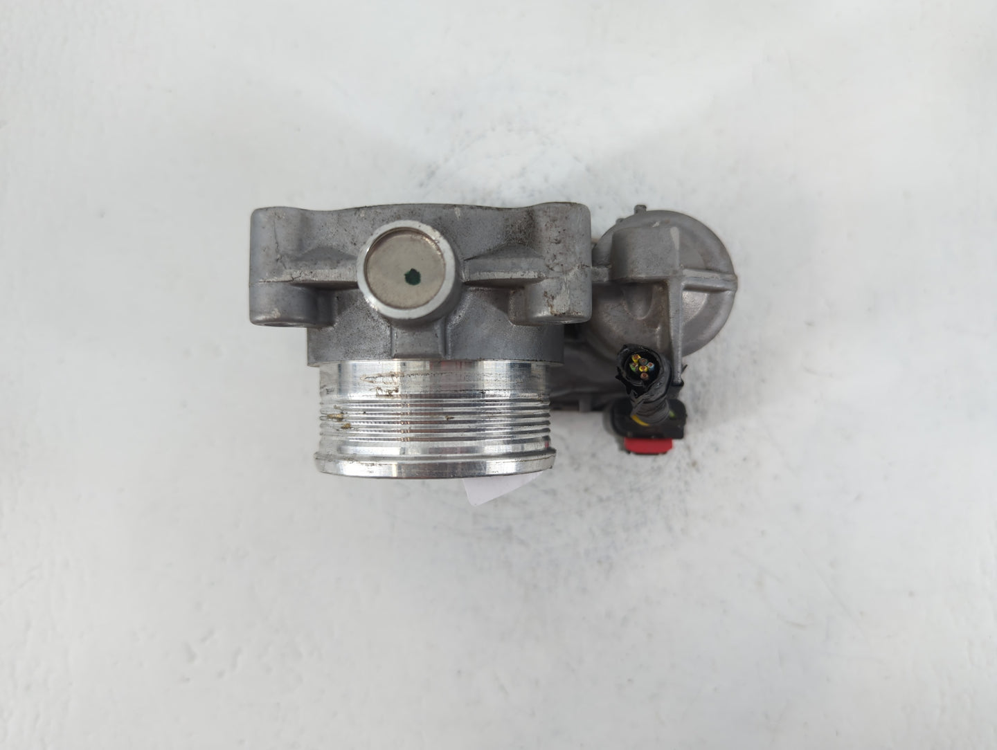 2014-2018 Ford Focus Throttle Body P/N:DS7E-9F991-BB Fits Fits 2014 2015 2016 2017 2018 2019 2020 2021 2022 OEM Used Auto Parts - Oemusedautoparts1.com