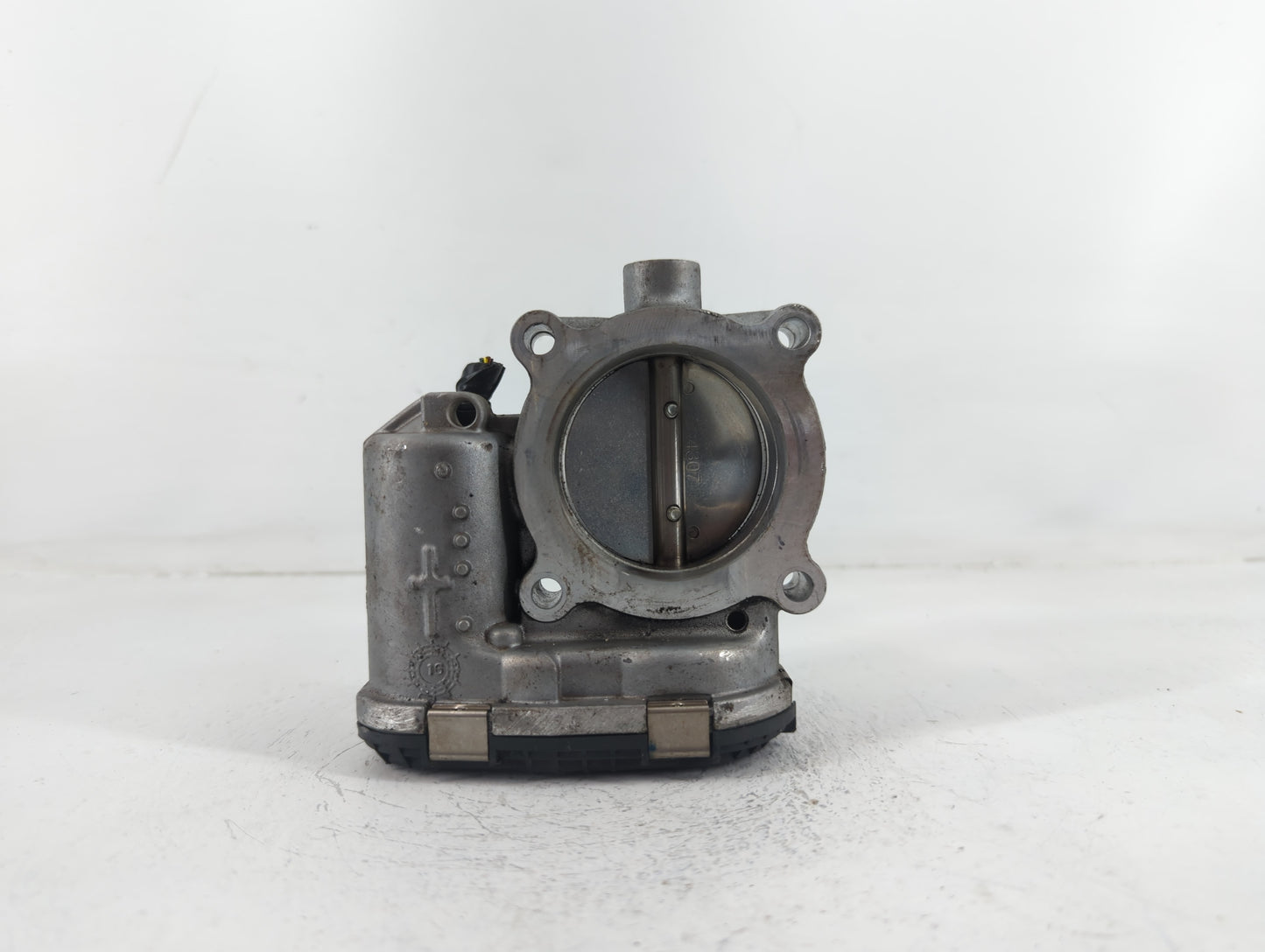 2014-2018 Ford Focus Throttle Body P/N:DS7E-9F991-BB Fits Fits 2014 2015 2016 2017 2018 2019 2020 2021 2022 OEM Used Auto Parts - Oemusedautoparts1.com