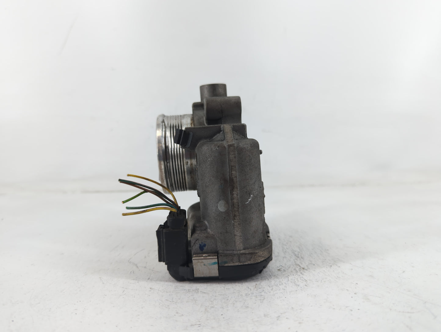 2015-2018 Ford Edge Throttle Body P/N:DS7E-9F991-BB Fits Fits 2014 2015 2016 2017 2018 2019 2020 2021 2022 OEM Used Auto Parts - Oemusedautoparts1.com