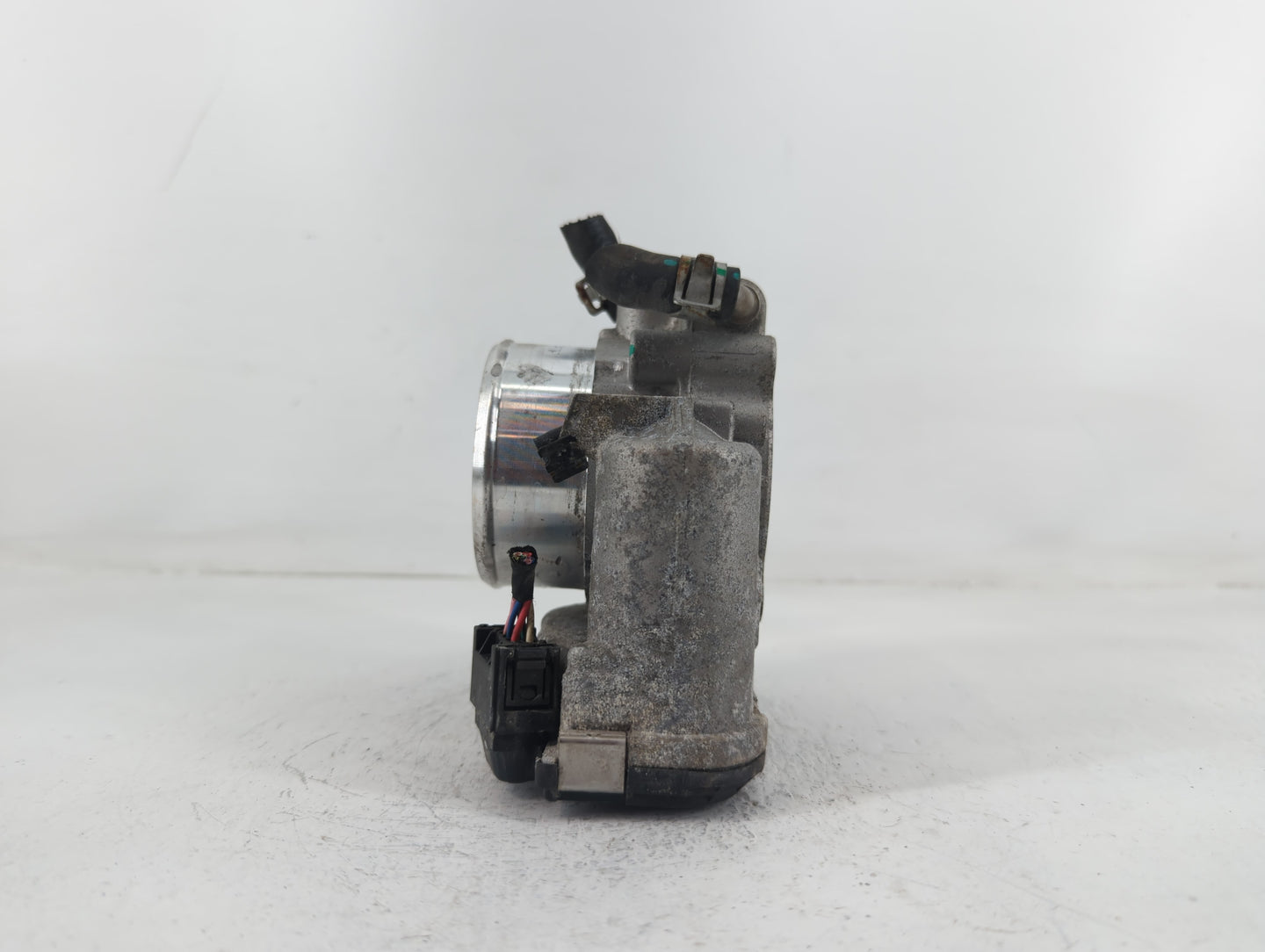 2019-2020 Hyundai Santa Fe Throttle Body P/N:0 280 750 618 35100-2G600 Fits Fits 2015 2016 2017 2018 2019 2020 2021 OEM Used Auto Parts - Oemusedautoparts1.com